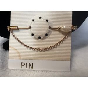 Vintage Charmante Hat Stick Pin Gold Tone Pearl Type Stone